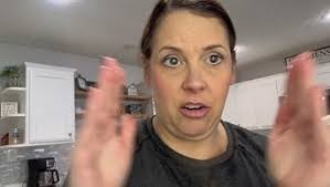 Amazon.com: Paul Mitchell Super Skinny Serum, Speeds Up Drying Time,  Humidity Resistant, For Frizzy Hair : Paul Mitchell: Beauty & Personal Care