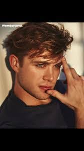 Leo Waddell's Instagram, Twitter & Facebook