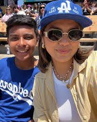 Rosie Bustamante's Instagram, Twitter & Facebook