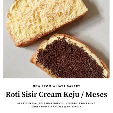 Ciri khas roti ini ada pada teksturnya yang empuk dan lembut. Harga Roti Jadul Terbaik Roti Kue Makanan Minuman Juli 2021 Shopee Indonesia