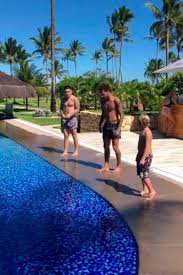 We did not find results for: Neymar Chega A Mansao De Luxo Na Bahia Para Passar Reveillon Veja Metro 1