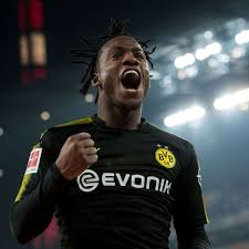 Explore tweets of michy batshuayi @mbatshuayi on twitter.@cpfc player & @belgianreddevils international 🇧🇪 #cpfc #teamom #coyrd | twaku. Irres Gerucht So Konnte Michy Batshuayi Dauerhaft Beim Bvb Bleiben Bvb 09