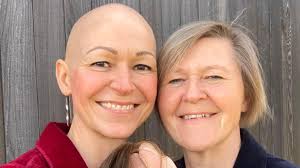 Tidligere politiker står frem med ny kærlighed: 'Hun har en ukendt sygdom' 