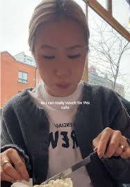 Fille September Cafe Montreal