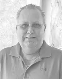 Wadley, Davis seek to fill Couch's seat