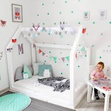 Schaffen sie eine zauberhafte umgebung, in der sich ihr liebling geborgen fühlt. Kinderzimmer Fur Kleine Inspio