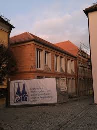 Alle infos finden sie direkt beim. 2 Zimmer Wohnung Zu Vermieten Kirchplatz 8 95643 Tirschenreuth Tirschenreuth Kreis Mapio Net