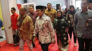 Antara saya dan ainun, adalah dua raga namun dalam satu jiwa. Disebut Punya Iq Tertinggi Di Dunia Bj Habibie Tak Pernah Peduli