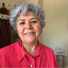 Goodmorning everyone 🙂 With the heat wave we've been having what does  everyone do regarding time outside ? At what point do you call it and just  stay inside ? Thanks !