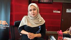 Sinar fm, sinar fm capsule, sinar fm listen online. Suria Fm Haa Cik Piah Dah Kembali On Air Di Gaya Suria