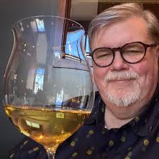 What's the best way to pair cabernet sauvignon with food?