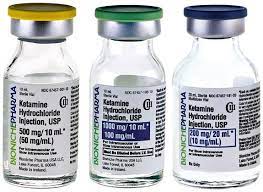A ketamina é uma droga utilizada como anestesio em cavalos e está cada vez mais sendo utilizada e comercializada em festas. Del Club A La Clinica Terapia De Infusion De Ketamina