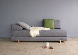 myk daybed with lacquered oak legs interieur slaapbank matras