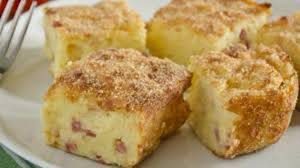 Il gateau di patate o gattò di patate è uno sformato di patate tipico della cucina partenopea ed è perfetto se non servito subito, mi spiego meglio, è perfetto se preparato qualche ora prima di servirlo, tipo la mattina per la sera. Gateau Di Patate Bimby Cibomania