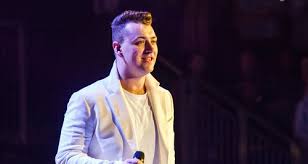 Naughty boy (la la la (+ sam smith)) als cd bestellen. Naughty Boy Feat Sam Smith La La La Live Performance Jingle Bell Ball 2013 Capital