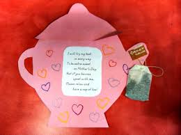 If you've got a few buttons and egg cartons you can make this adorable egg carton art! 28 Simple Mother S Day Crafts And Gift Ideas Teach Junkie