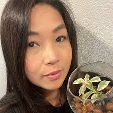 Yvette Stowers's Instagram, Twitter & Facebook