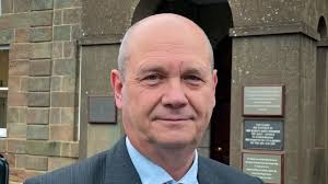 Health chief 'carried the can' for others