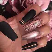 💅 uñas cortas color negro. Unas Acrilicas Negras Con Rosa