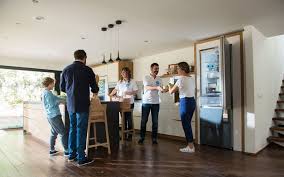 El ambiente que se respira en este tipo de cocinas es de confortabilidad y paz, sensaciones muy propias de esta filosofía de vida. Cocinas Minimalistas Te Proponemos Soluciones Balay