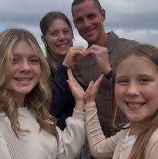 1 Voice Community Team Members and Staff