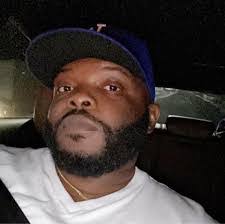 Mario Knox's Instagram, Twitter & Facebook