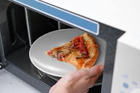 Pane, pizza e dolci cotti al forno a microonde : Come Riscaldare La Pizza Avanzata In Forno Padella E Microonde