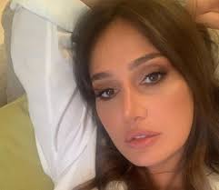 Jul 16, 2021 · وجه معز مسعود، رسالة دعم إلى زوجته الفنانة حلا شيحة بعد الهجوم العنيف عليها عقب تصريحاتها الأخيرة المثيرة للجدل وتبرأها من مشاهدها الرومانسية مع الفنان تامر حسني في كليب بحبك، وبدت رسالة معز محاولة لتبرئة زوجته من. Ù‚ØµØ© Ø­Ø¨ Ø¬Ø¯ÙŠØ¯Ø© ØªØ¬Ù…Ø¹ Ø¨ÙŠÙ† Ù…Ø¹Ø² Ù…Ø³Ø¹ÙˆØ¯ ÙˆØ­Ù„Ø§ Ø´ÙŠØ­Ø© Ù†ÙˆØ§Ø¹Ù…