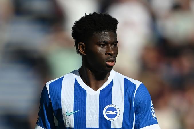 Man Utd put on red alert as Premier League rivals consider Carlos Baleba bid - The Mirror