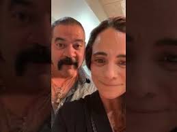Alice Braga And Hemky Madera Queen Of The South Youtube Queen Of The South Alfonso Herrera People