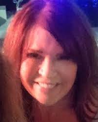 Caroline Degnan's Instagram, Twitter & Facebook