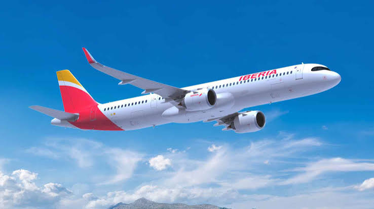 Así es el nuevo avión de Airbus para vuelos transoceánicos: un único pasillo, pantallas 4K e Iberia será quien lo estrene