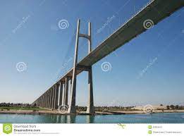 Suezkanal, der das rote meer und das mittelmeer verbindet, ist einer der bekanntesten in der welt. Suezkanal Brucke Redaktionelles Bild Bild Von Januar 30659915