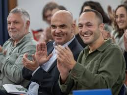 Drame de Crans-Montana: Alain Berset a soutenu Mathias Reynard après l’incendie