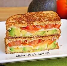 Croque Monsieur De L Ete A L Avocat Tomate Et Mozzarella Recettes De Cuisine Recette Croquant Et Recette Croque Monsieur