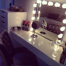 ملحقات غرف نوم