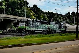 Ns Gp33 Eco 4726 With Rp M4c 659 Handling Ns Local C62 Norfolk Southern Norfolk Train