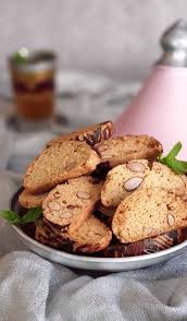 Fekkas Marocains Aux Amandes Gourmandise Assia Fekkas Cuisine Marocaine Gourmandise