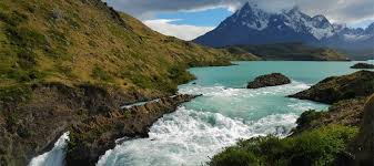 Din punct de vedere al suprafetei, america de sud se situeaza pe un onorabil loc 4,cu o suprafata de 17.820.900 kilometri patrati sau mai bine spus, 12% din suprafata terrei. America De Sud Destinatii Croaziere