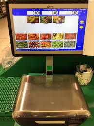 Les fruits et les légumes. Carrefourmlesrousses A Twitter Fraichement Arrivees Les Nouvelles Balances Fruits Legumes Pretes Pour Ce Long Weekend Carrefourmarket Lesrousses Provencia Https T Co Z9ymb6pg5e