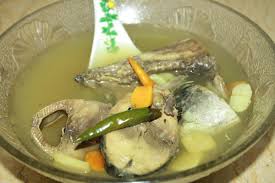 Fish spicy side (terengganu version) ingredients 4 fish kerisi 5 chilies 4 pieces of red onions 3 reviews of garlic 1 inch galangal 1/2 inches of turmeric 3 cups of water 5 pieces of gelugor acid salt to. Ikan Singgang Terengganu Myresipi