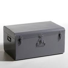 Masa Metal Trunk La Redoute Interieurs Home Furniture Metal Trunks Metal Chest Grey And White Room
