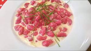 Mezclar el puré con el huevo. Receta De Noquis De Remolacha Muy Facil Hoycocino