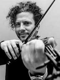 Pablo Martos: «Nada es suficiente, por eso la música lo completa todo»