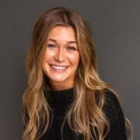 Elise Lott's Instagram, Twitter & Facebook