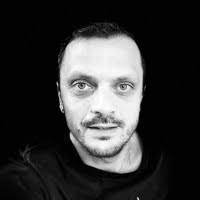 70+ perfiles de «Lucic»