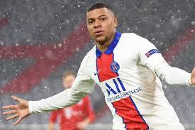 Fil info du fc barcelone et du fcb clan. Journal Des Transferts Mbappe Ne Bougera Pas Le Barca S Active Pour Depay Paris Proche Pour Donnarumma Football Maxifoot