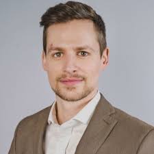 Very proud of Alex Chasko who picked up “Master Distiller of the Year 2019”  at the Icon's of Whisky Awards in Dublin last night.