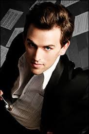 Daniel Reichard's Instagram, Twitter & Facebook