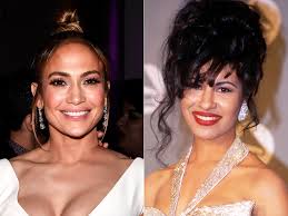 Muchos recuerdan que fue la cantante, bailarina y empresaria jennifer lopez quien encarnó a la talentosa selena quintanilla en la película. Jennifer Lopez Honors Selena On Texas Leg Of Tour People Com